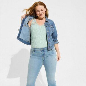 Torrid - Stretch Lace V-Neck Tank in "Harbor Grey" / Mint Green